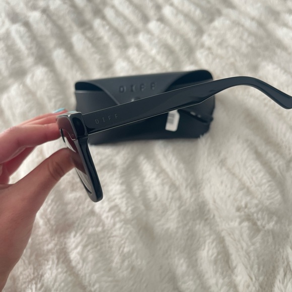 NWT DIFF Eyewear Carson Black Dark Smoke Polarized Sunglasses - Picture 6 of 10